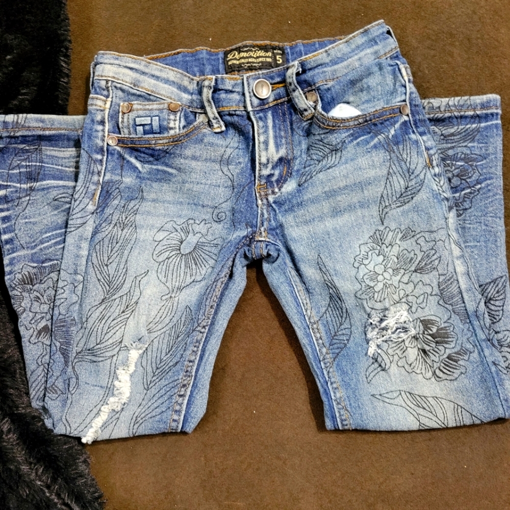 Demolition jeans